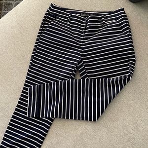 Slim Leg Capri Pants